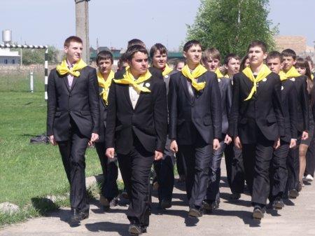 Конкурс пісні і строю