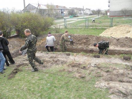 Стартували навчально-польові збори