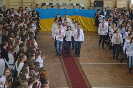ПАРАД ВИШИВАНОК