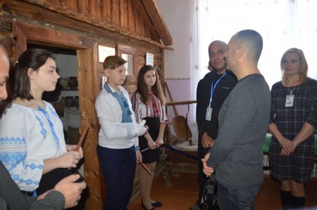 Перебування  турецьких  освітян  у колегіумі  триває