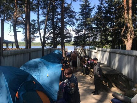 ПЕРШИЙ ДЕНЬ РОБОТИ ЛІТНЬОГО НАМЕТОВОГО АНГЛОМОВНОГО ТАБОРУ "ПОЛІГЛОТ"