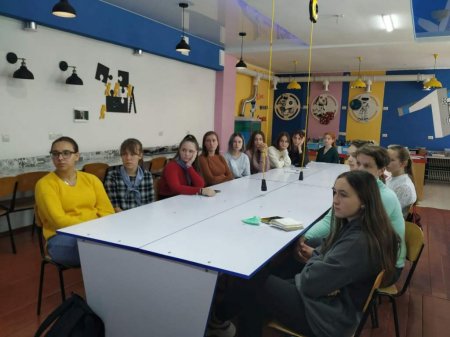 "Дівчата STEM"