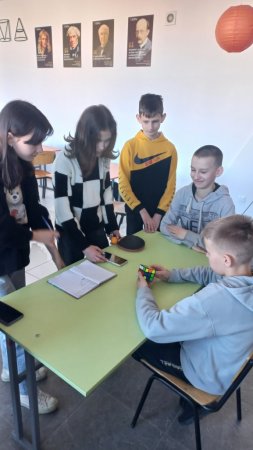 Змагання з «Speedcubing» серед 5-х та 7-х класів