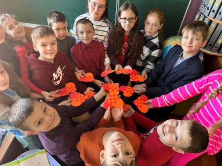 Четвертий день кольорового тижня – червоний!