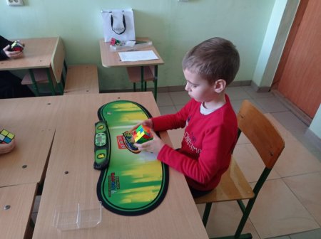 Четвертий день кольорового тижня – червоний!